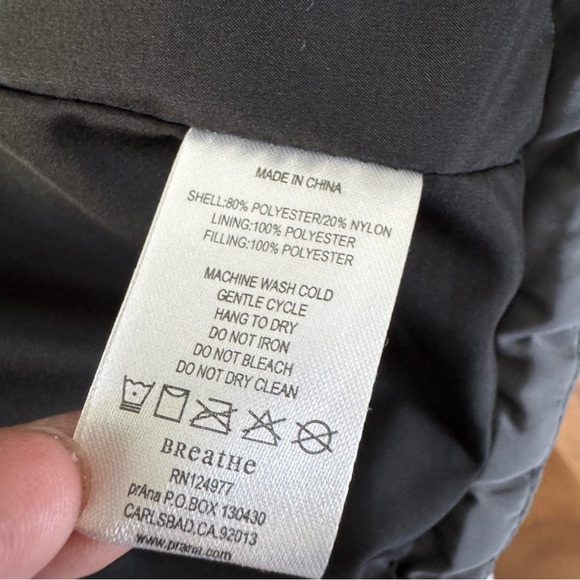 Prana Gray Black Breathe Puffer Jacket size Small - Picture 8 of 9